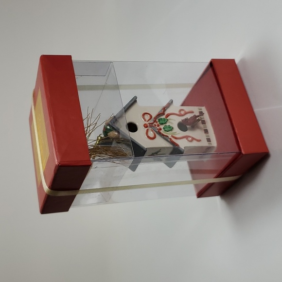 Lenox "Winter Greetings Birdhouse" Ornament - Picture 1 of 6